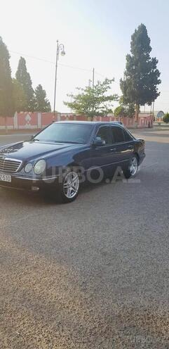 Mercedes E 240 2000, 450,000 km - 2.4 l - Gəncə