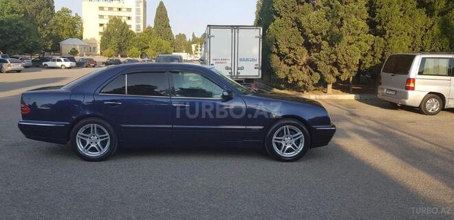 Mercedes E 240 2000, 450,000 km - 2.4 l - Gəncə