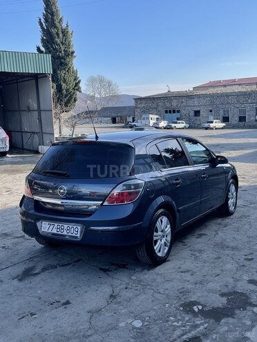 Opel Astra 2010, 49,800 km - 1.4 l - Bakı