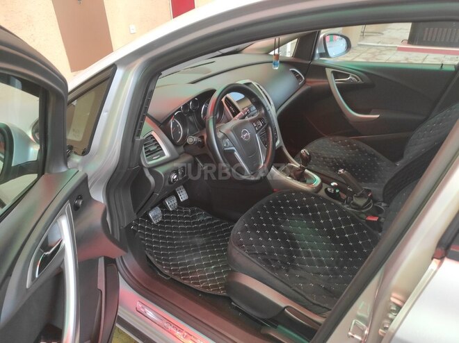 Opel Astra 2010, 286,000 km - 1.3 l - Gəncə