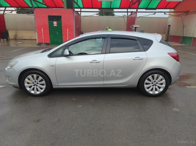 Opel Astra 2010, 286,000 km - 1.3 l - Gəncə