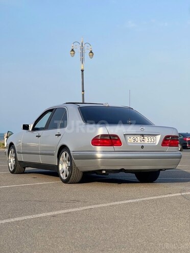 Mercedes E 230 1996, 390,000 km - 2.3 l - Bakı