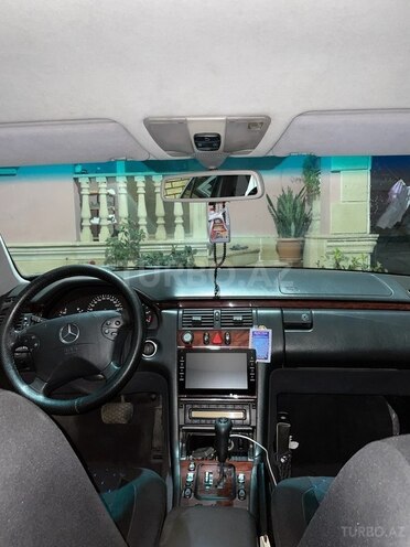Mercedes E 220 2001, 490,000 km - 2.2 л - Bakı