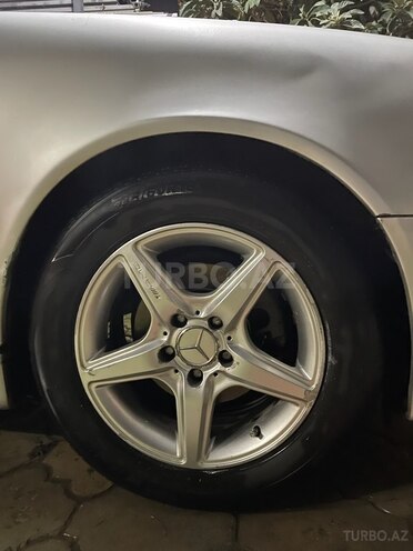 Mercedes E 220 2001, 490,000 km - 2.2 л - Bakı