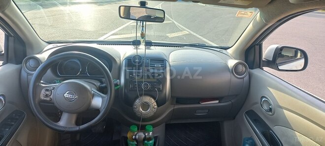 Nissan Sunny 2013, 267,800 km - 1.5 l - Bakı
