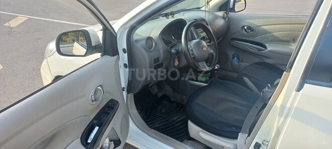 Nissan Sunny 2013, 267,800 km - 1.5 l - Bakı
