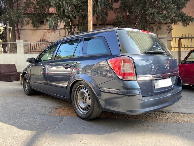 Opel Astra 2006, 168,000 km - 1.4 l - Bakı