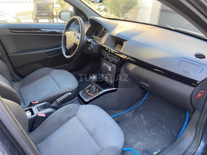 Opel Astra 2006, 168,000 km - 1.4 l - Bakı