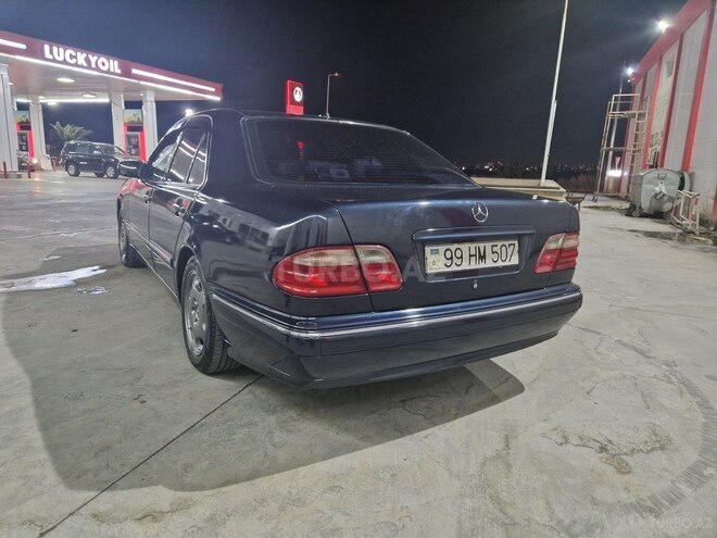 Mercedes E 320 2000, 310,000 km - 3.2 l - Bakı
