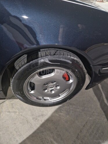 Mercedes E 320 2000, 310,000 km - 3.2 l - Bakı