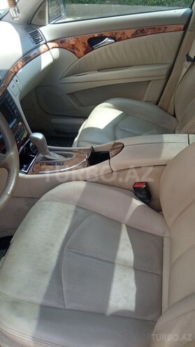 Mercedes E 240 2004, 354,648 km - 2.6 l - Bakı