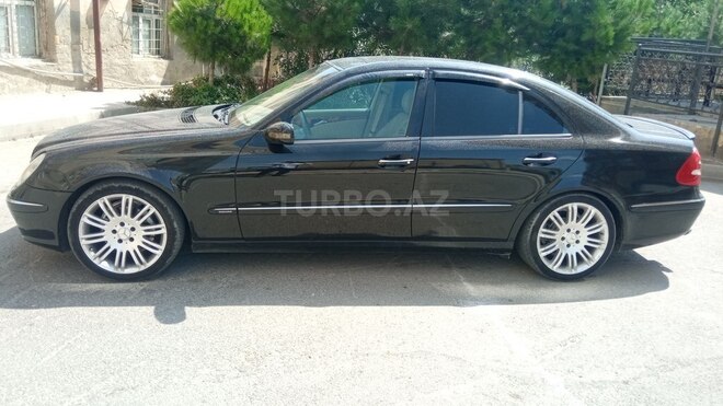 Mercedes E 240 2004, 354,648 km - 2.6 l - Bakı