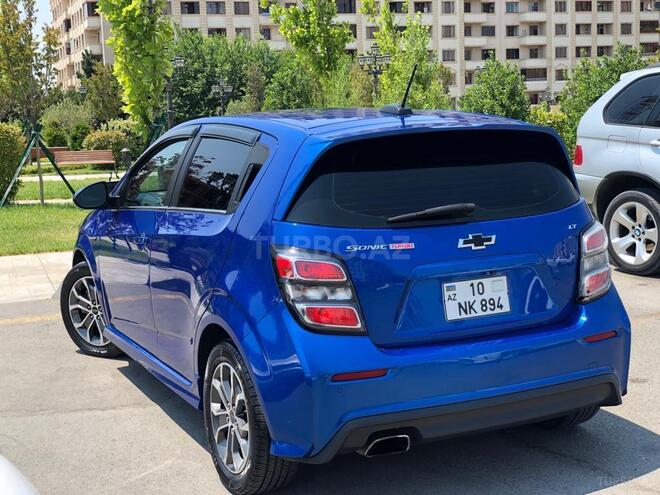 Chevrolet Sonic 2018, 85,000 km - 1.4 l - Bakı