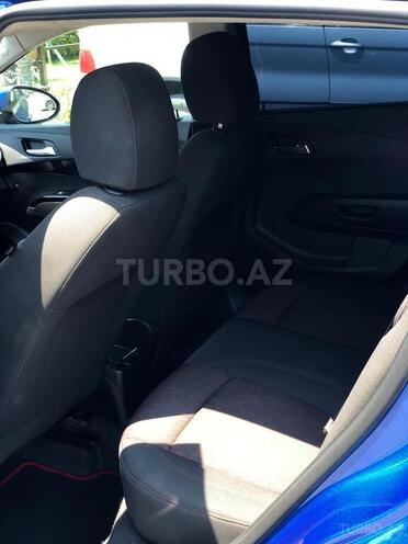Chevrolet Sonic 2018, 85,000 km - 1.4 l - Bakı