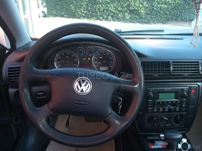 Volkswagen Passat 2002, 280,000 km - 1.8 l - Bakı