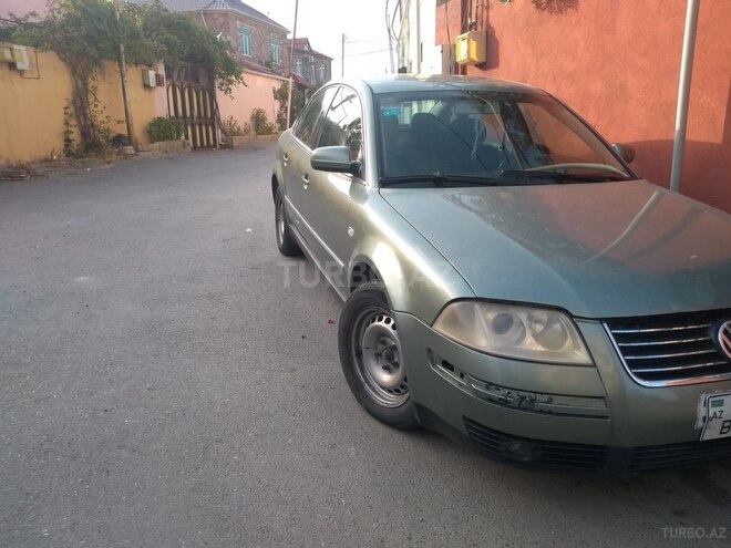 Volkswagen Passat 2002, 280,000 km - 1.8 l - Bakı