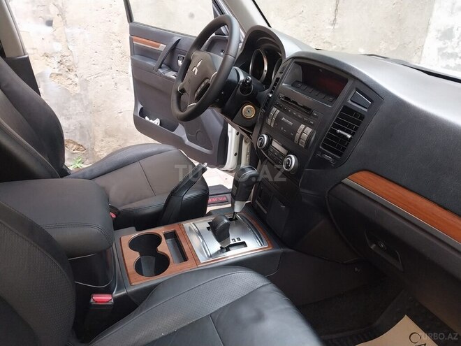 Mitsubishi Pajero 2008, 201,000 km - 3.0 l - Bakı