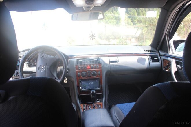 Mercedes E 240 2000, 333,000 km - 2.4 л - Bakı