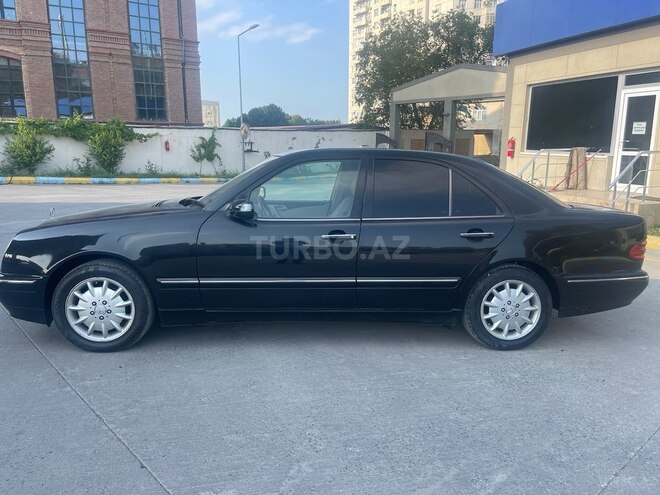 Mercedes E 240 2000, 293,000 km - 2.4 l - Bakı