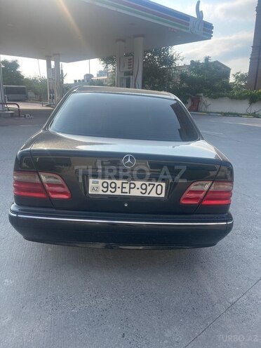 Mercedes E 240 2000, 293,000 km - 2.4 l - Bakı