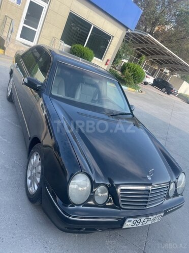 Mercedes E 240 2000, 293,000 km - 2.4 l - Bakı