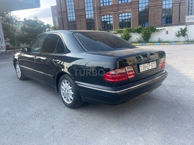 Mercedes E 240 2000, 293,000 km - 2.4 l - Bakı