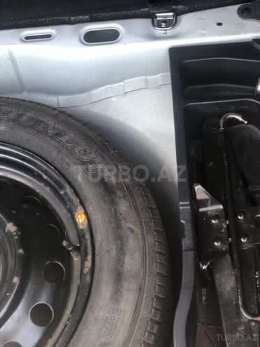 Toyota Corolla 2006, 300,000 km - 1.4 l - Bakı