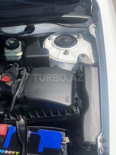 Toyota Corolla 2006, 300,000 km - 1.4 l - Bakı