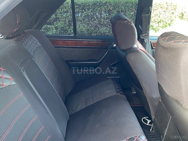 Mercedes E 220 1995, 340,000 km - 2.2 l - Füzuli