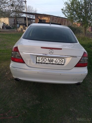 Mercedes E 280 2009, 352,000 km - 3.0 l - Qazax