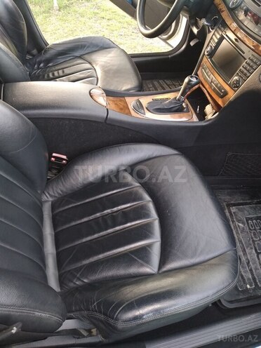 Mercedes E 280 2009, 352,000 km - 3.0 l - Qazax