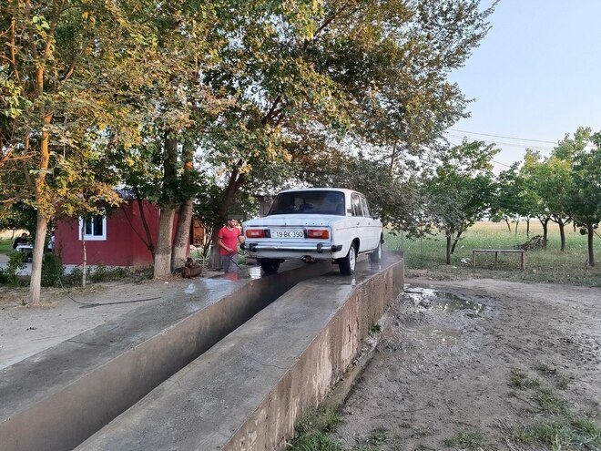 LADA (VAZ) 2106 1988, 45,000 km - 1.5 l - Füzuli