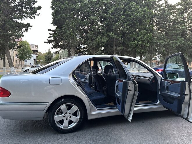 Mercedes E 240 1999, 263,900 km - 2.4 л - Bakı