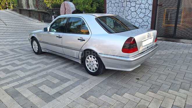 Mercedes C 180 1998, 419,945 km - 1.8 l - Saatlı