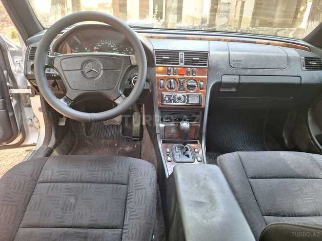 Mercedes C 180 1998, 419,945 km - 1.8 l - Saatlı