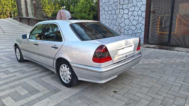 Mercedes C 180 1998, 419,945 km - 1.8 l - Saatlı