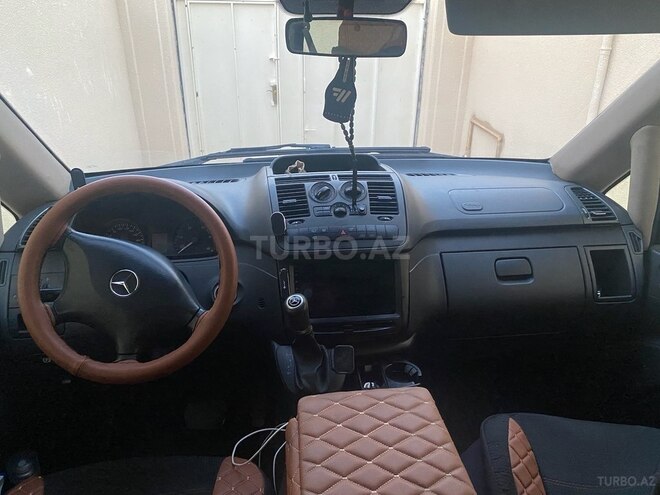 Mercedes Vito 115 2011, 210,000 km - 2.2 л - Bakı