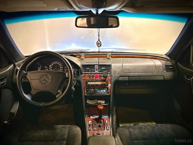 Mercedes C 200 2000, 332,000 km - 2.0 л - Gəncə