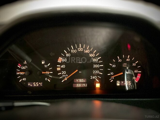 Mercedes C 200 2000, 332,000 km - 2.0 л - Gəncə