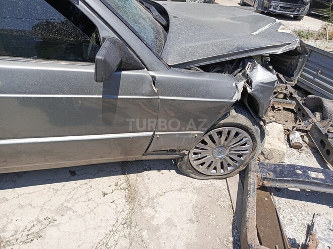 Mercedes 190 1992, 250,000 km - 1.8 л - Bakı