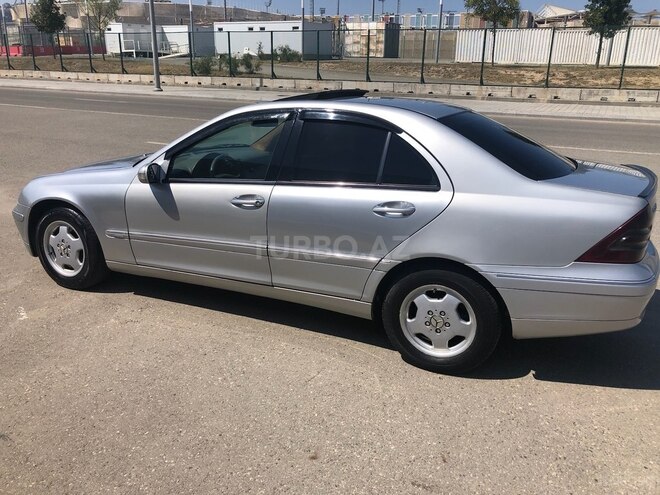 Mercedes C 220 2001, 610,000 km - 2.2 l - Bakı