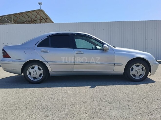 Mercedes C 220 2001, 610,000 km - 2.2 l - Bakı