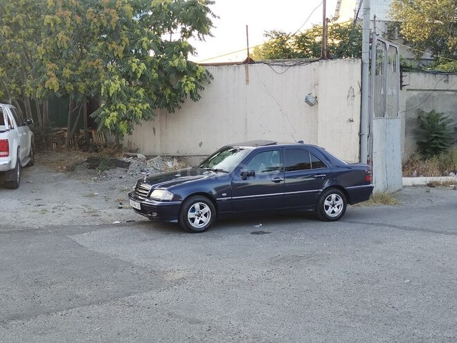 Mercedes C 180 1997, 385,000 km - 1.8 l - Bakı