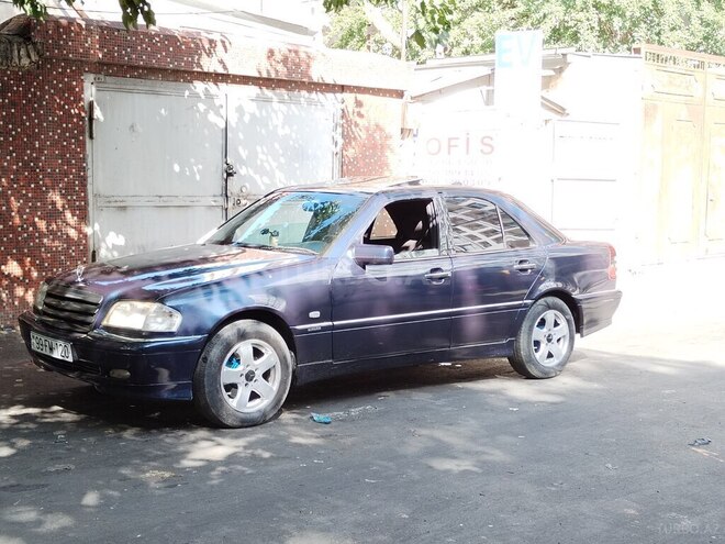 Mercedes C 180 1997, 385,000 km - 1.8 l - Bakı