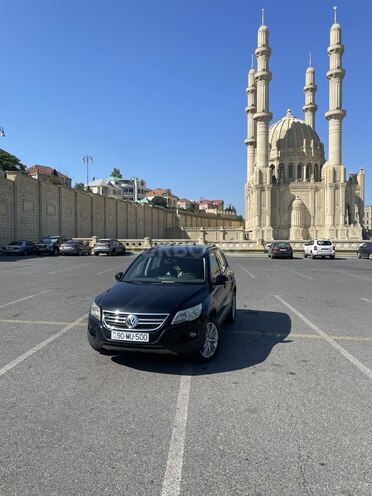 Volkswagen Tiguan 2010, 242,000 km - 2.0 л - Bakı