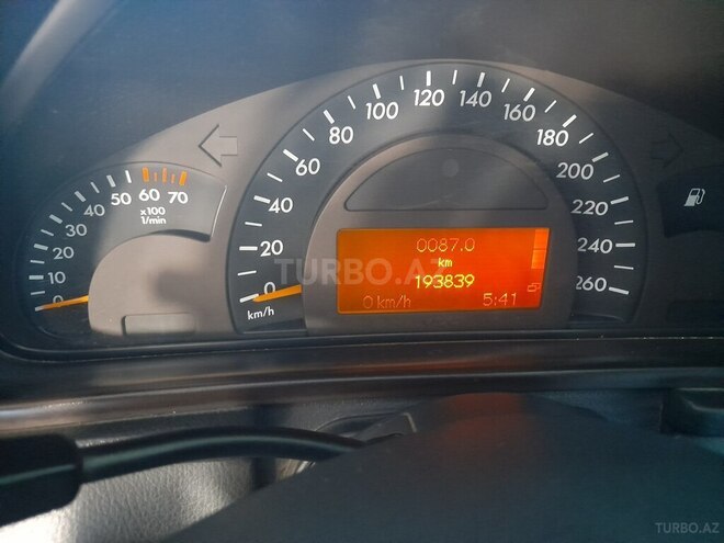 Mercedes C 200 2001, 194,026 km - 2.0 l - Xırdalan