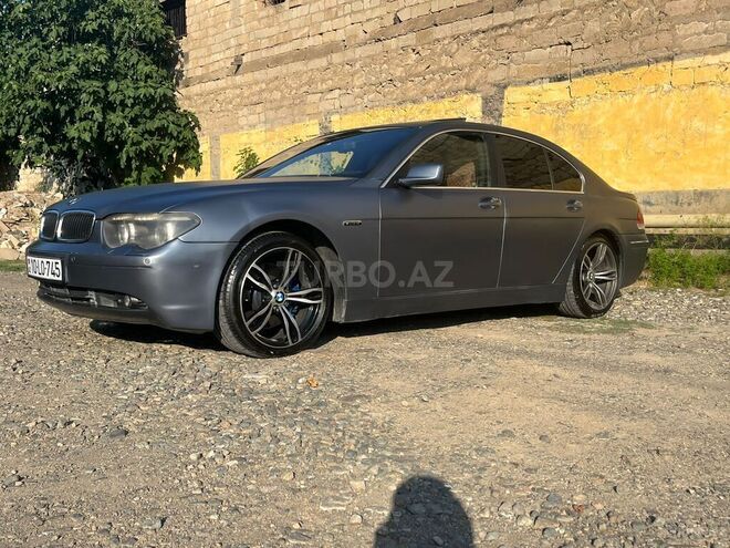 BMW 745 2002, 300,000 km - 4.4 л - Tovuz