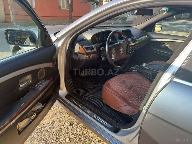BMW 745 2002, 300,000 km - 4.4 л - Tovuz