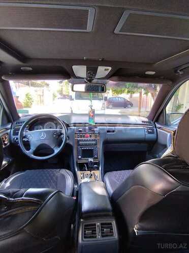 Mercedes E 240 2000, 295,000 km - 2.4 l - Bakı