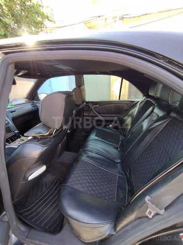 Mercedes E 240 2000, 295,000 km - 2.4 l - Bakı